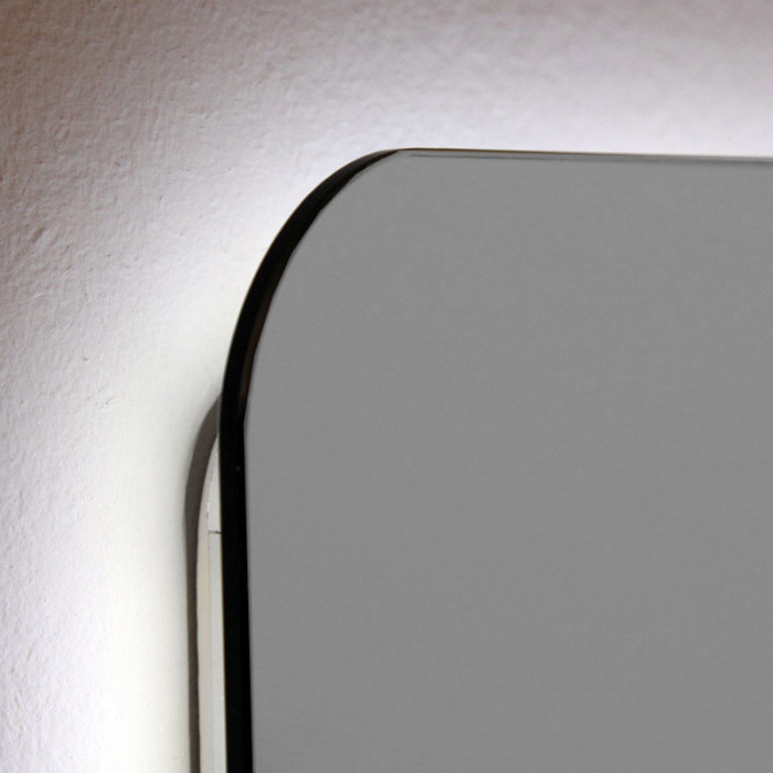 Specchio bagno con luce led: specchiera retroilluminata