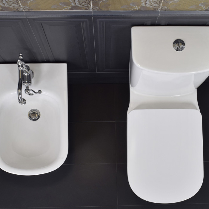 EPOCA-Sanitari-bagno-filomuro-wc-monoblocco-sedile-soft-close-bidet-ceramica-design-classico