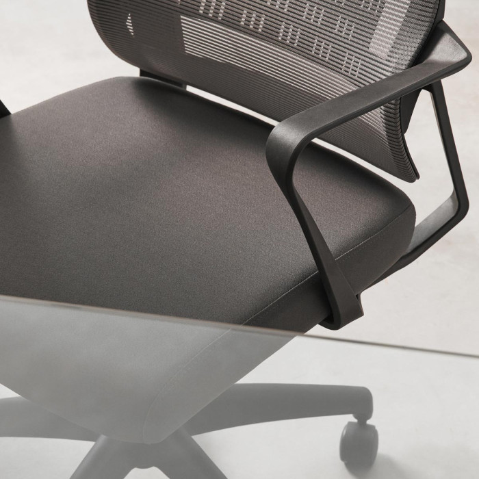 poltrona-ufficio-girevole-in-tessuto-nero-kyoto-braccioli-supporto-lombare