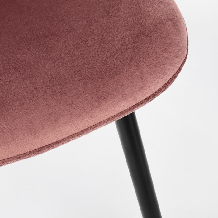 sedie per casa in velluto rosa antico con gambe in metallo nero mirelia, sedie per sala da pranzo, sedie moderne