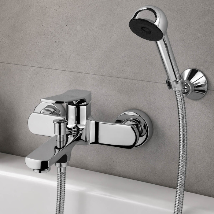 miscelatore-esterno-vasca-bagno-moon-ottone-con-kit-doccetta-cromo-made-in-italy