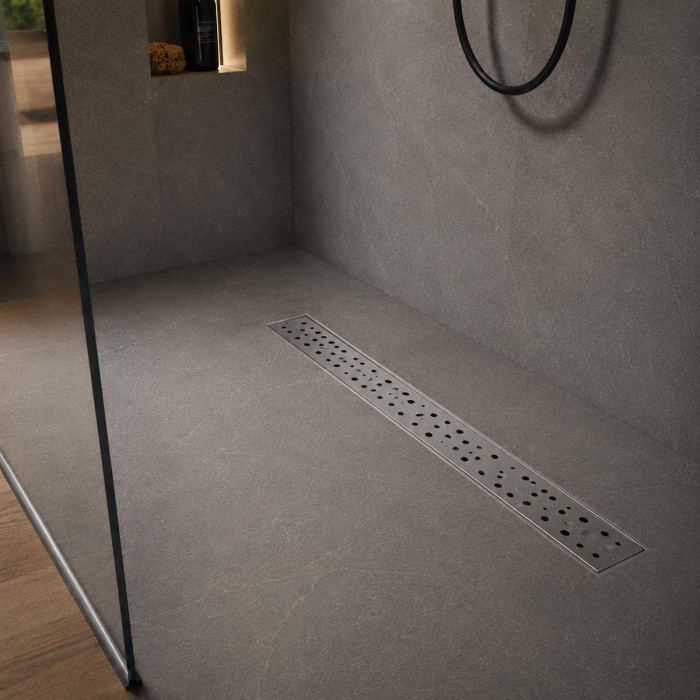 Canalina doccia con griglia decorativa design moderno