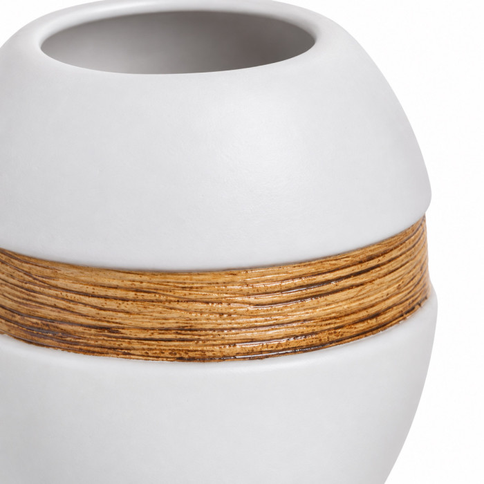 Dettaglio fascia bronzo del portaspazzolino in ceramica MAYA