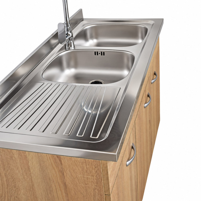 Dettaglio finitura rovere Well del mobile cucina BASIC