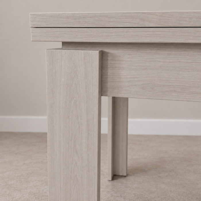 Dettaglio del piano in legno nobilitato Olmo Perla