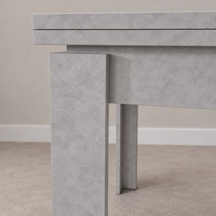 Dettaglio del piano in legno nobilitato effetto cemento
