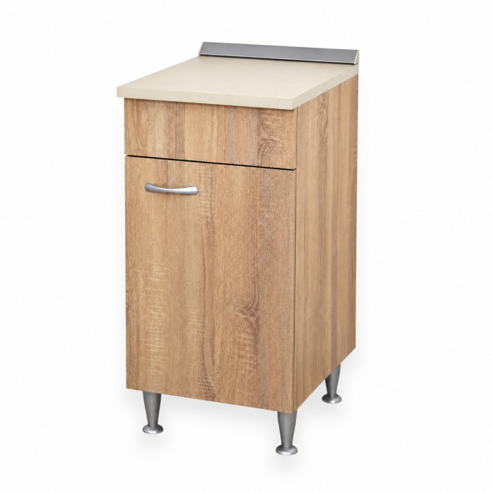 Base cucina con anta destra aperta e ripiano interno